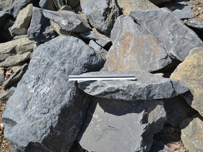 Trap Rock 12"-24"